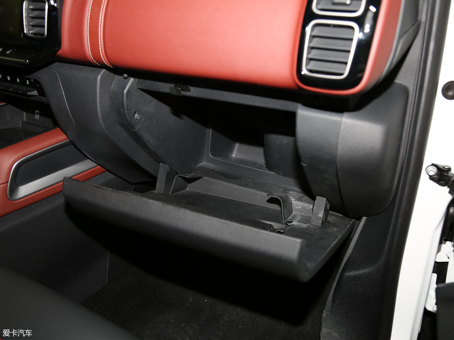 2017 C5 AIRCROSS 380THP Ş