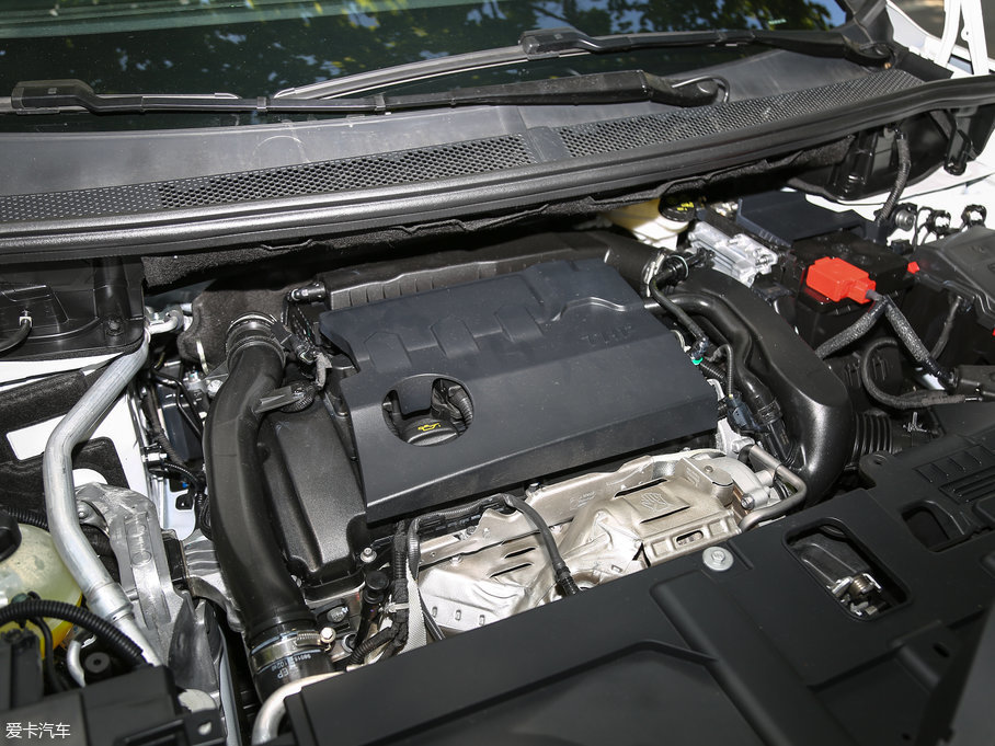 2017 C5 AIRCROSS 380THP Ş