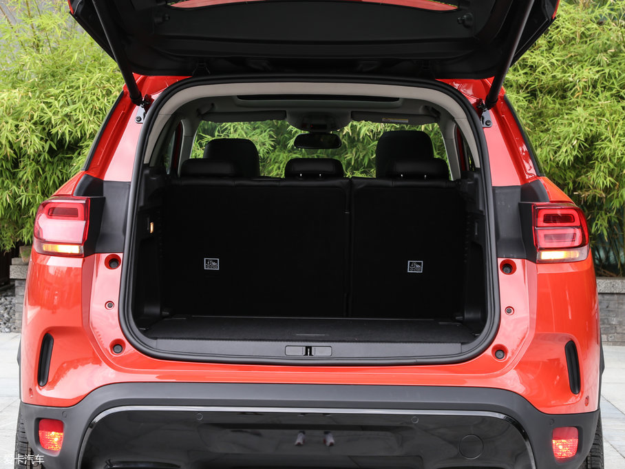 2017 C5 AIRCROSS 380THP Ş