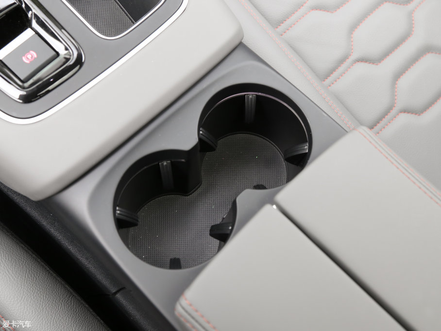 2017 C5 AIRCROSS 380THP Ş