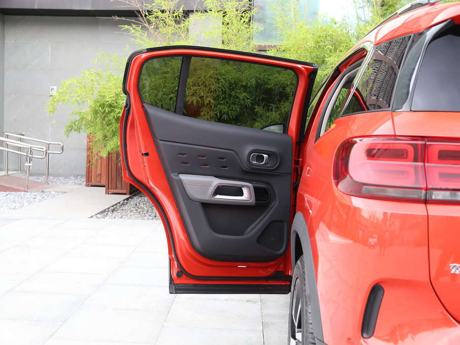 2017 C5 AIRCROSS 380THP Ş