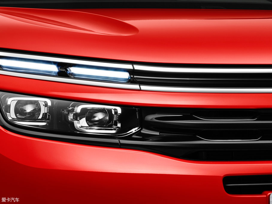 2017 C5 AIRCROSS 380THP Ş