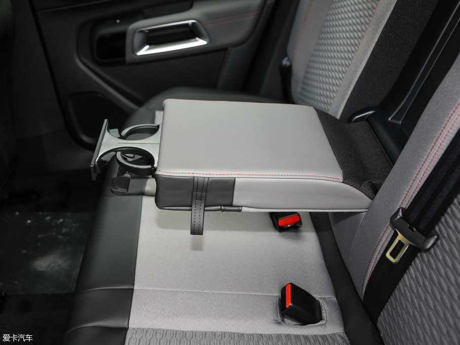 2017 C5 AIRCROSS 350THP r