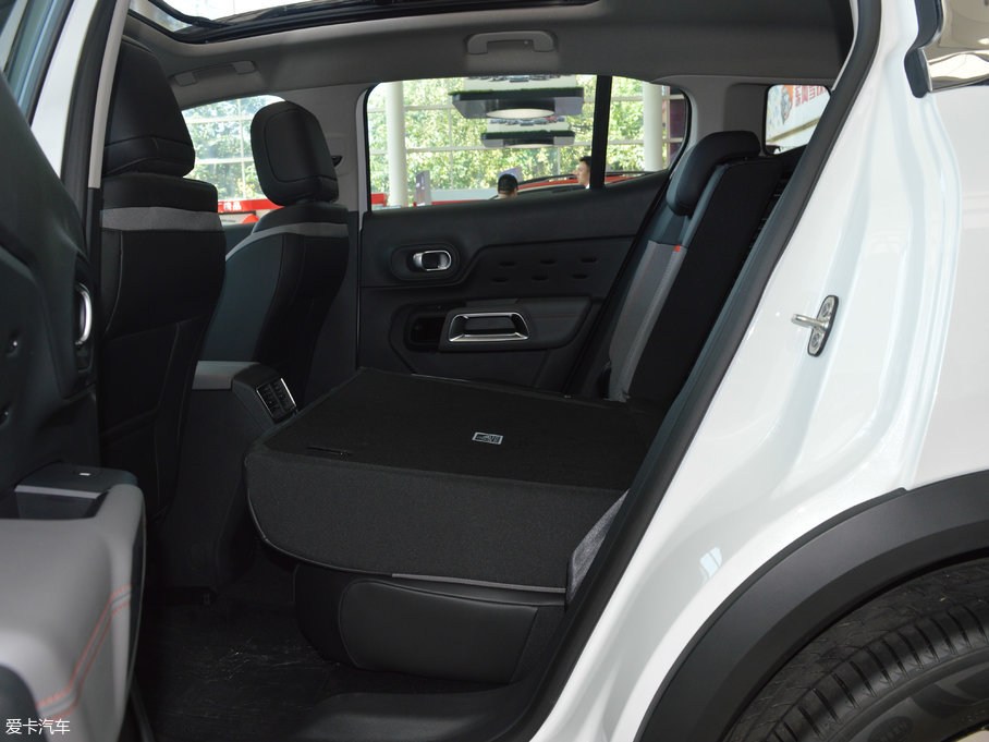 2017 C5 AIRCROSS 350THP r