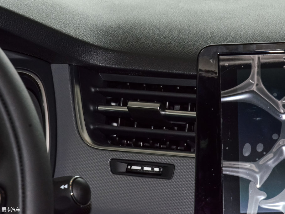 2017��ѩ�F��C5 350THP �Ԅ�(d��ng)���A��