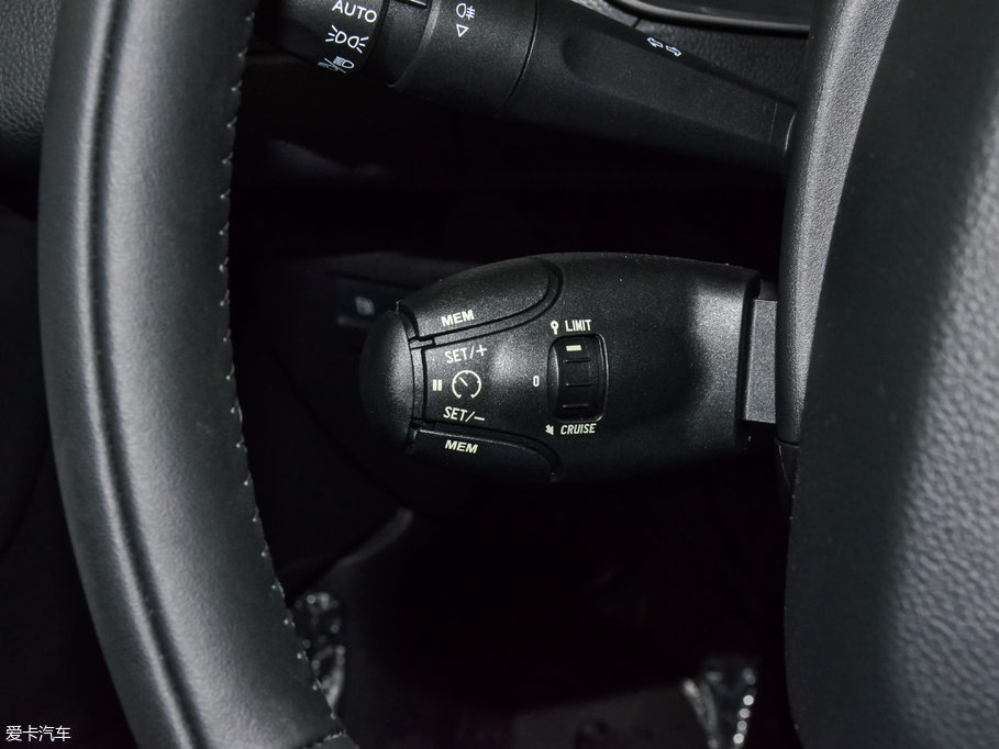 東風(fēng)雪鐵龍2017款雪鐵龍C5