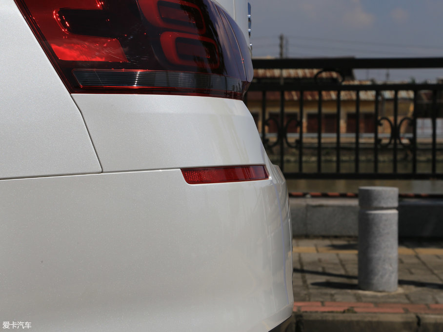 2017��ѩ�F��C5 350THP �Ԅ����m��