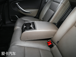 東風(fēng)雪鐵龍2017款雪鐵龍C5