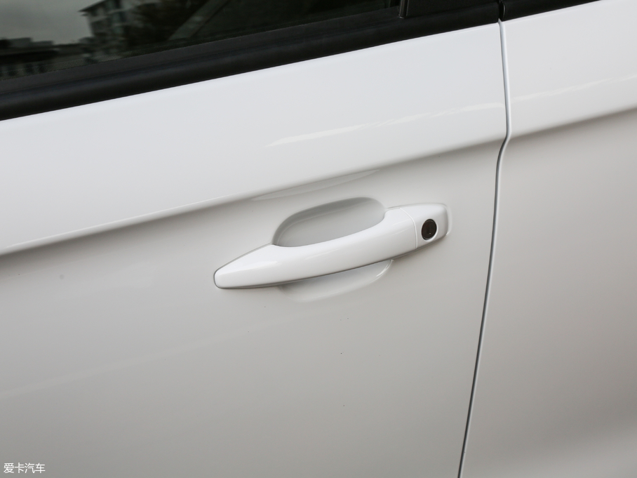 2018ѩFC3-XR 1.6L Ԅh