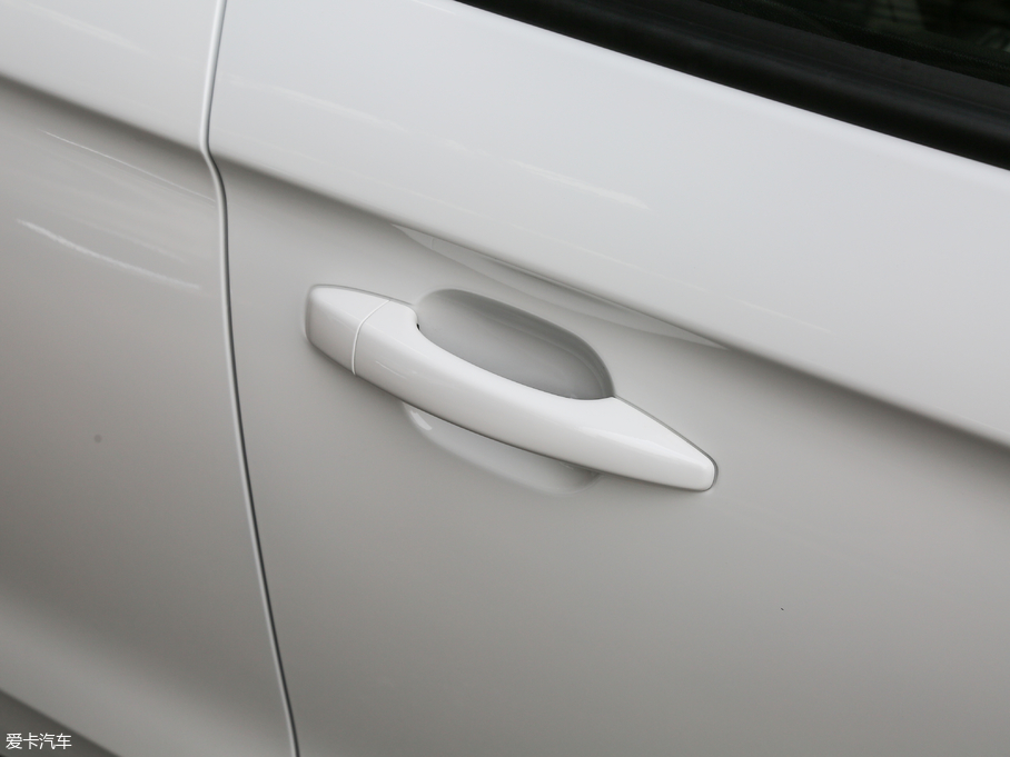 2018��ѩ�F��C3-XR 1.6L �Ԅ����h��