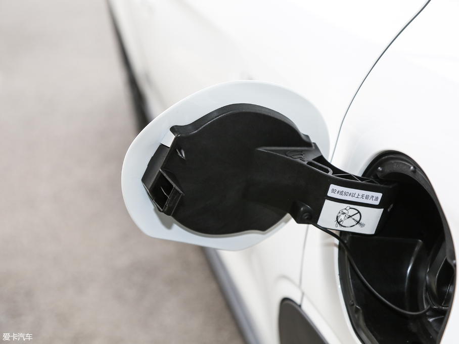 2018ѩFC3-XR 1.6L Ԅh