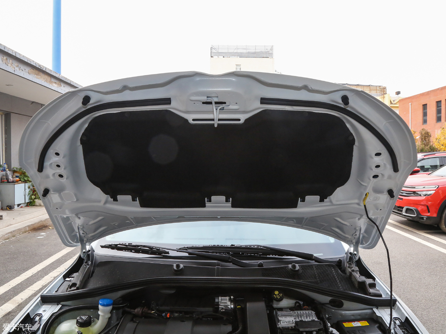 2018��ѩ�F��C3-XR 1.6L �Ԅ����h��