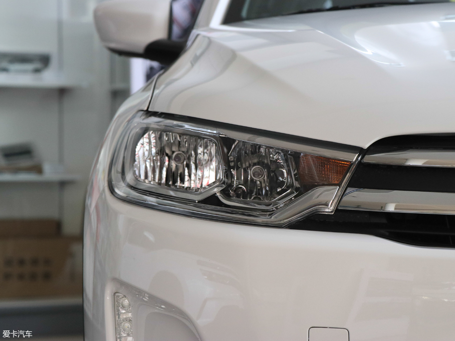 2018��ѩ�F��C3-XR 1.6L �ք�(d��ng)���h��