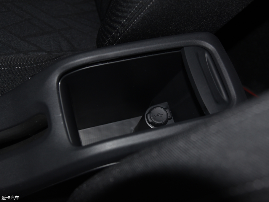 2018��ѩ�F��C3-XR 1.6L �Ԅӕr����