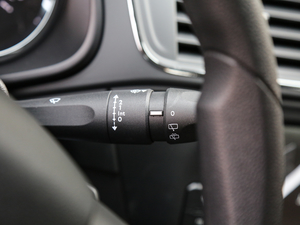 2018款1.6L 自动先锋型 中控区