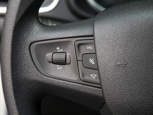2018款1.6L 自动先锋型 中控区
