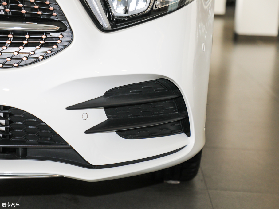 2019YA A 200 L \I܇؄e