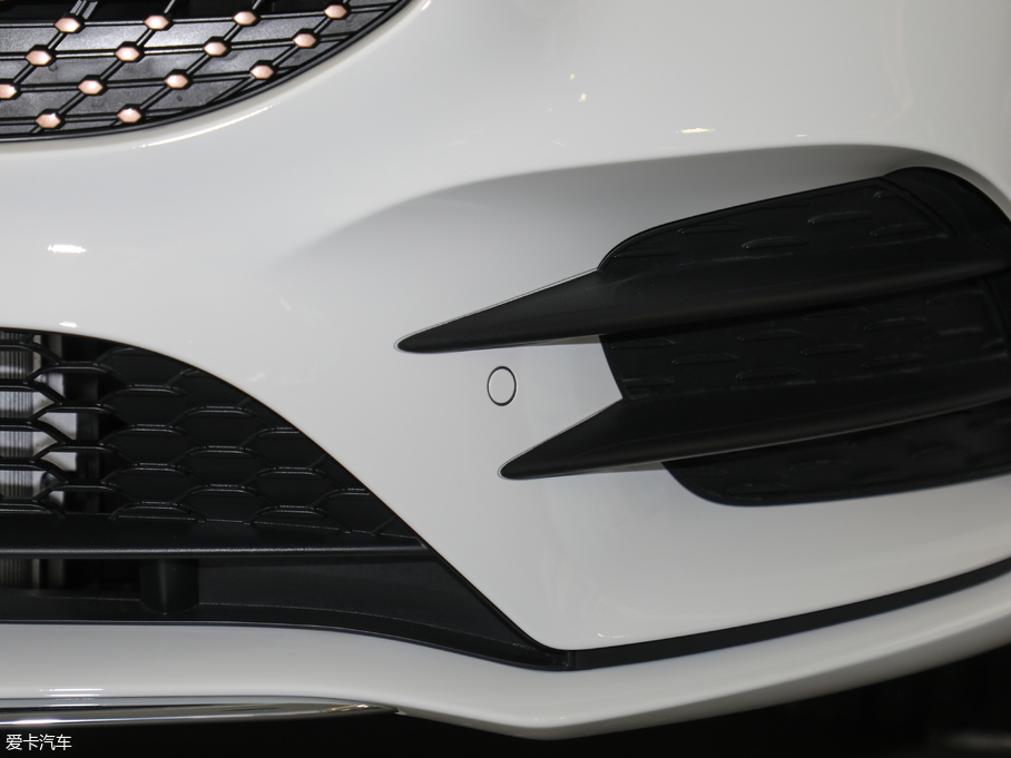 2019YA A 200 L \I܇؄e