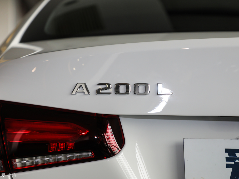 2019YA A 200 L \I܇؄e