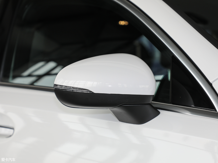 2019YA A 200 L \I܇؄e