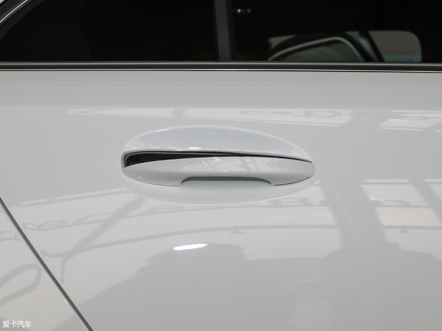 2019YA A 200 L \I܇؄e