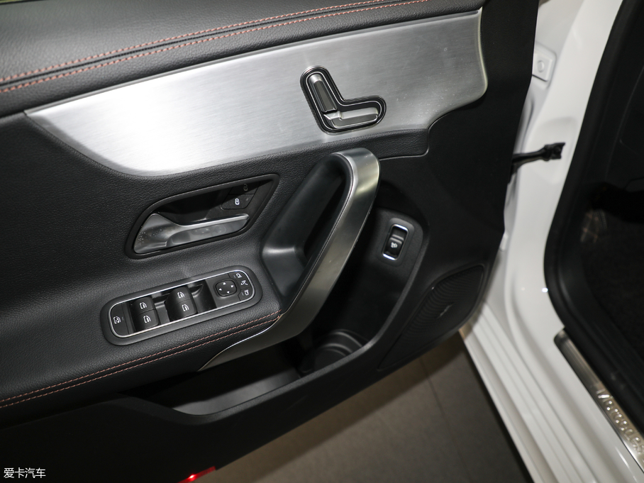 2019YA A 200 L \I܇؄e