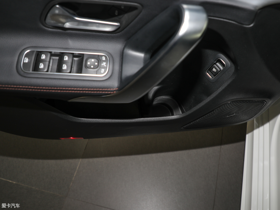 2019YA A 200 L \I܇؄e