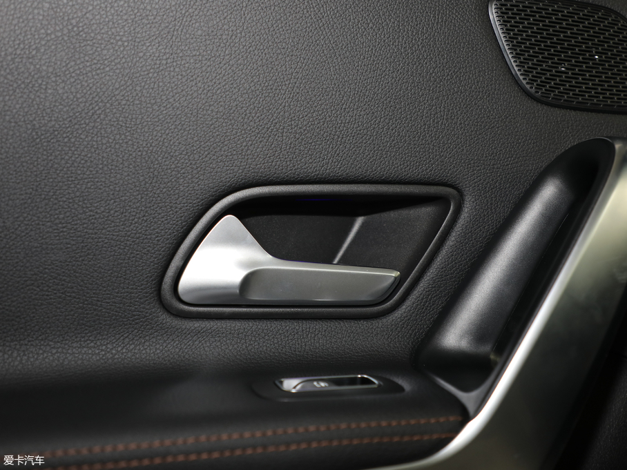 2019YA A 200 L \I܇؄e