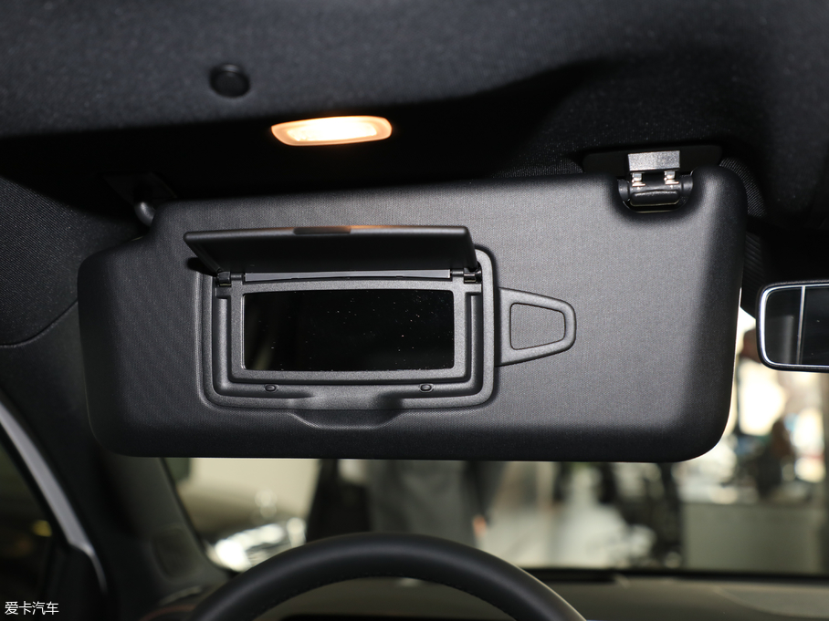 2019YA A 200 L \I܇؄e