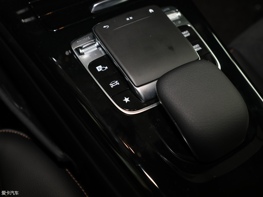 2019YA A 200 L \I܇؄e