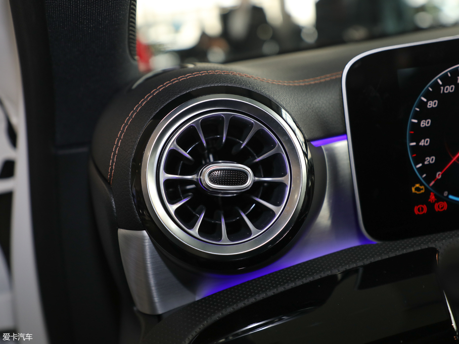 2019YA A 200 L \I܇؄e