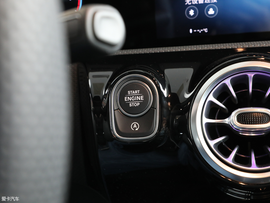 2019YA A 200 L \I܇؄e