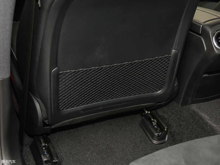 2019YA A 200 L \I܇