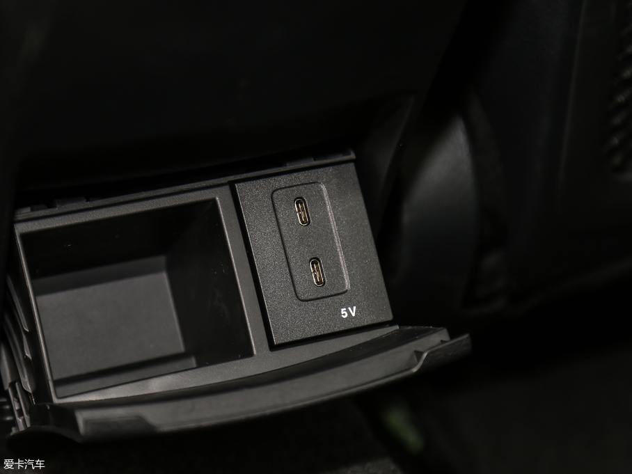 2019YA A 200 L \I܇