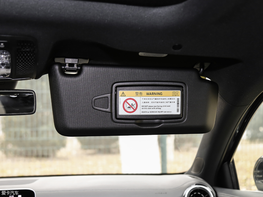 2019YA A 200 L \I܇