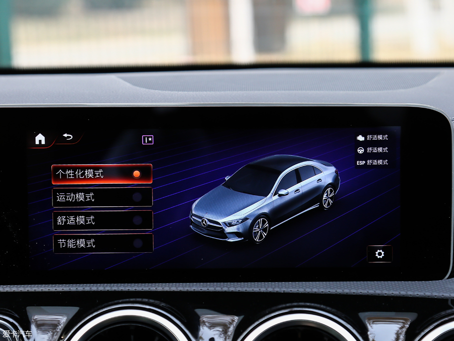 2019YA A 200 L \I܇