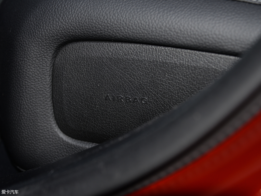 2019YA A 200 L \I܇