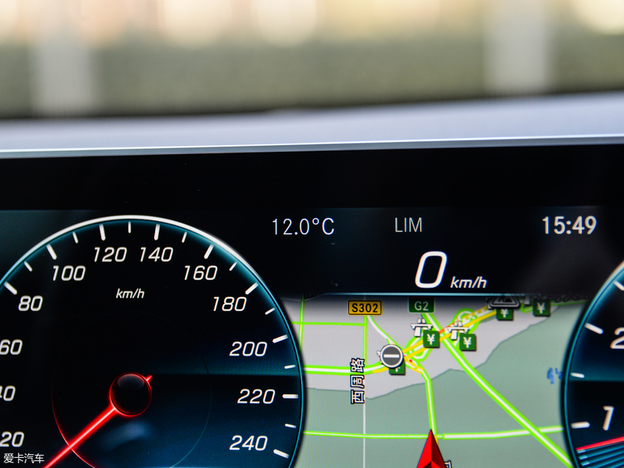 2019YA A 200 L \I܇