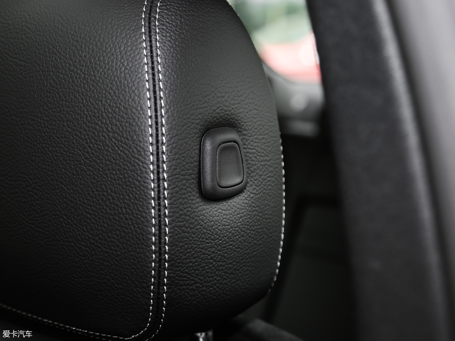 2019YA A 180 L \I܇