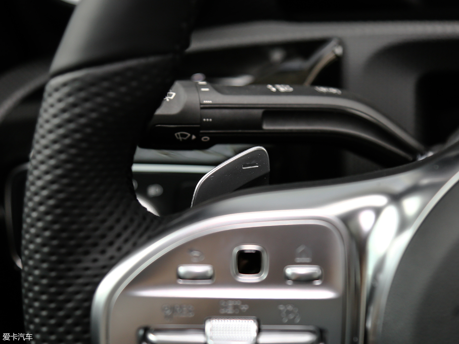 2019YA A 180 L \I܇