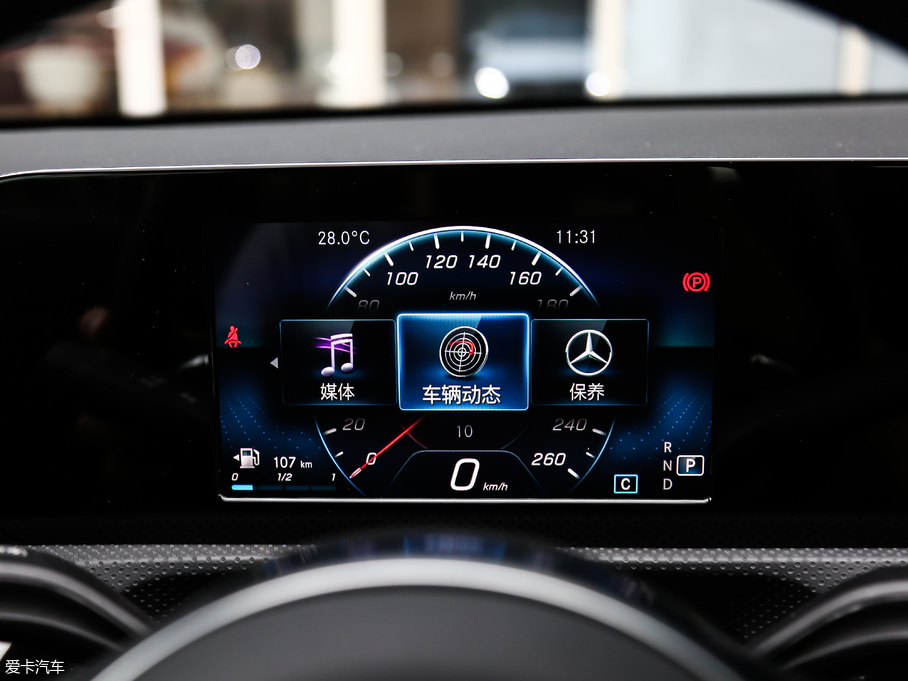 2019YA A 180 L \I܇