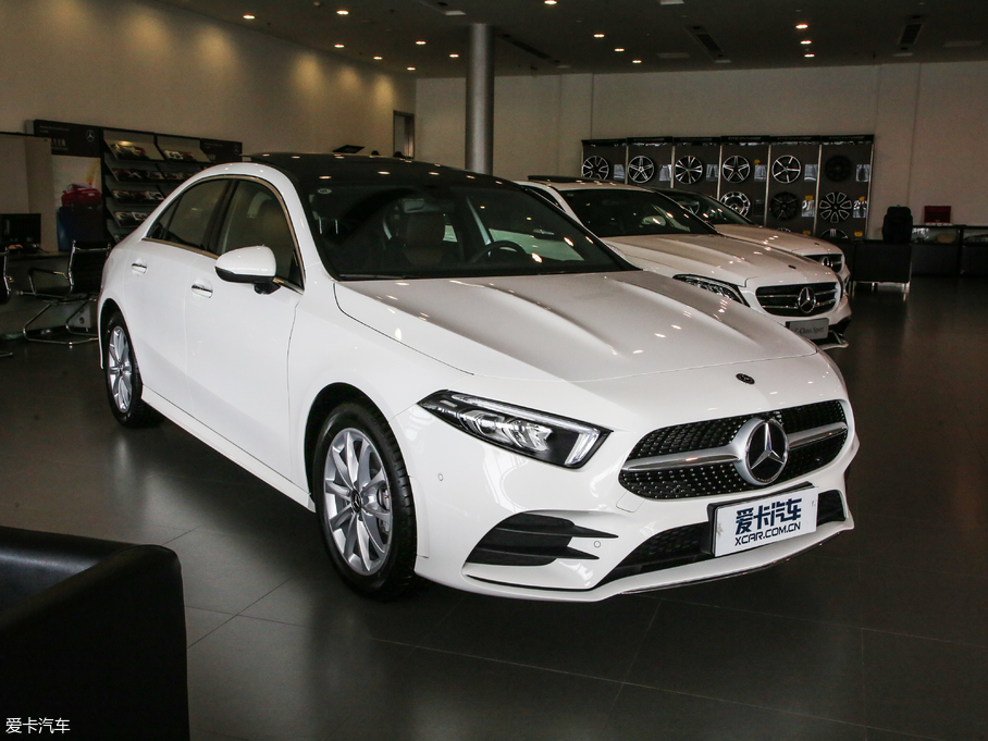 2019YA A 200 L \I܇