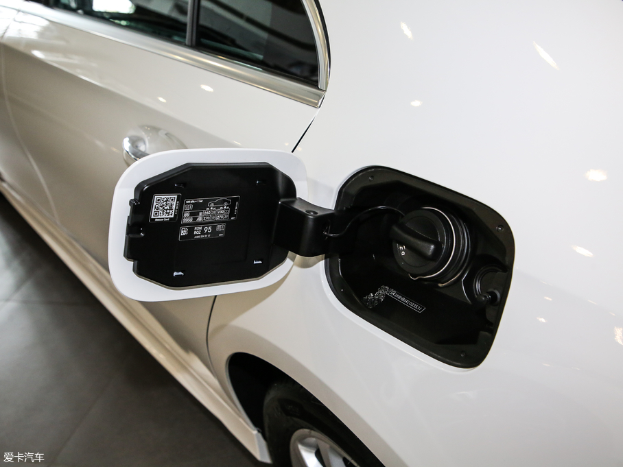 2019YA A 200 L \I܇