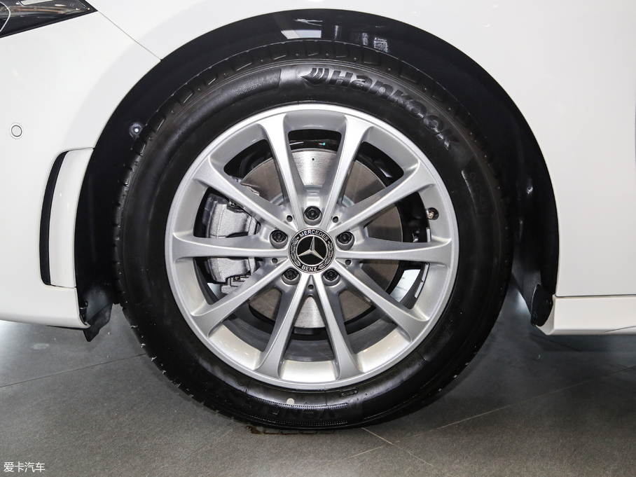 2019YA A 200 L \I܇