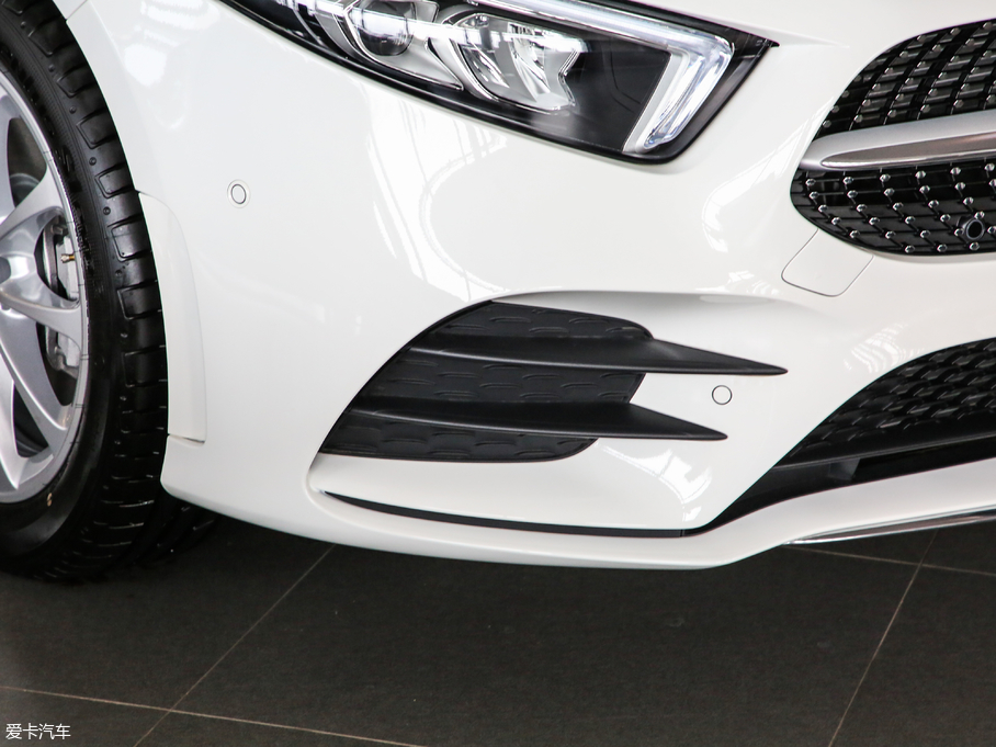 2019YA A 200 L \I܇