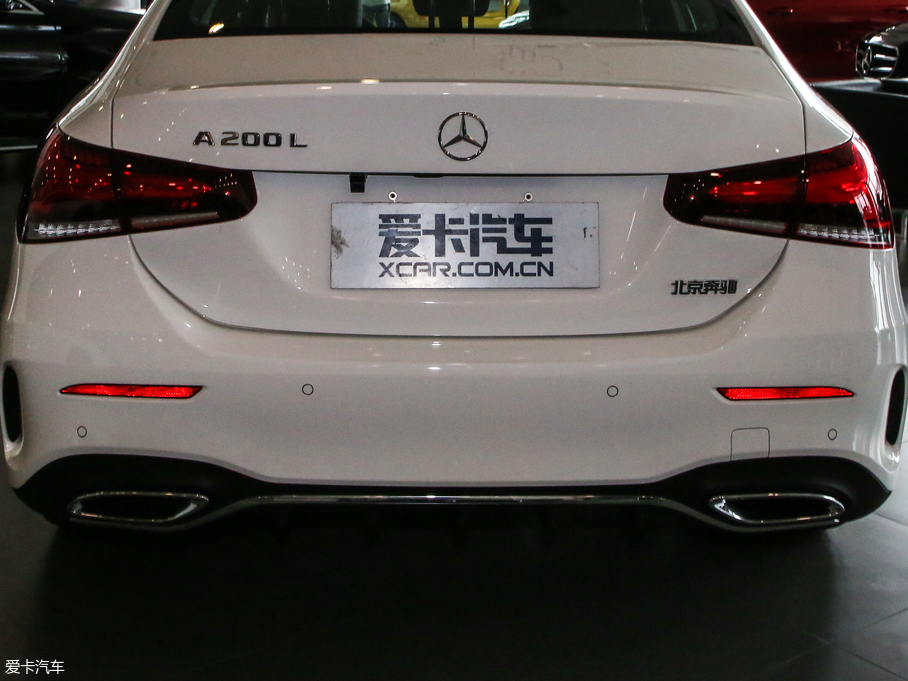 2019YA A 200 L \I܇