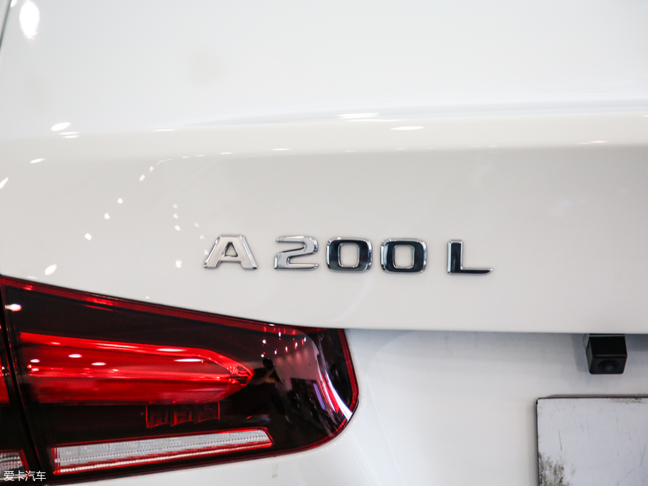 2019YA A 200 L \I܇