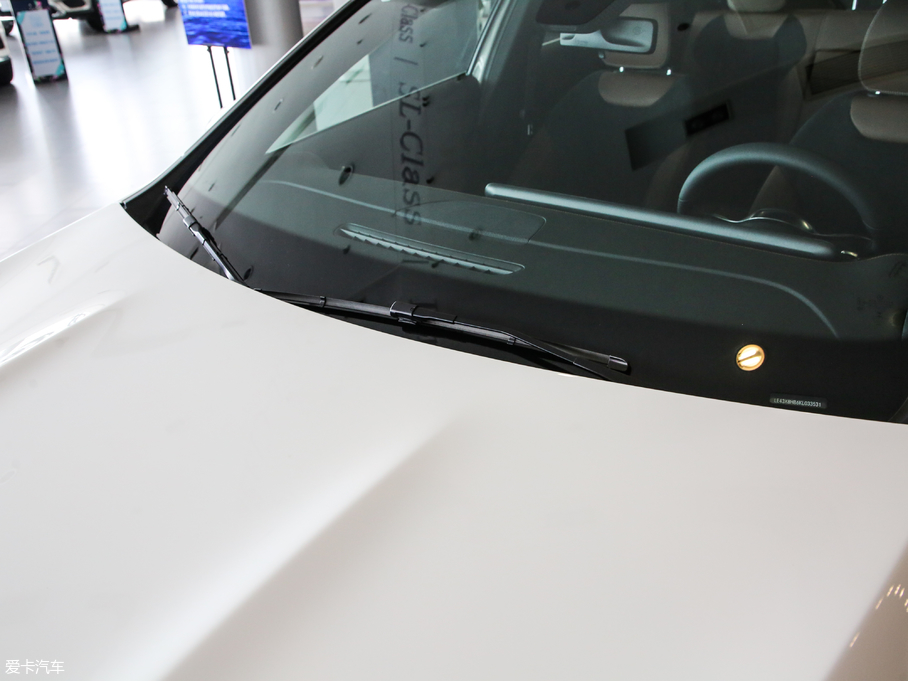 2019YA A 200 L \(yn)I܇