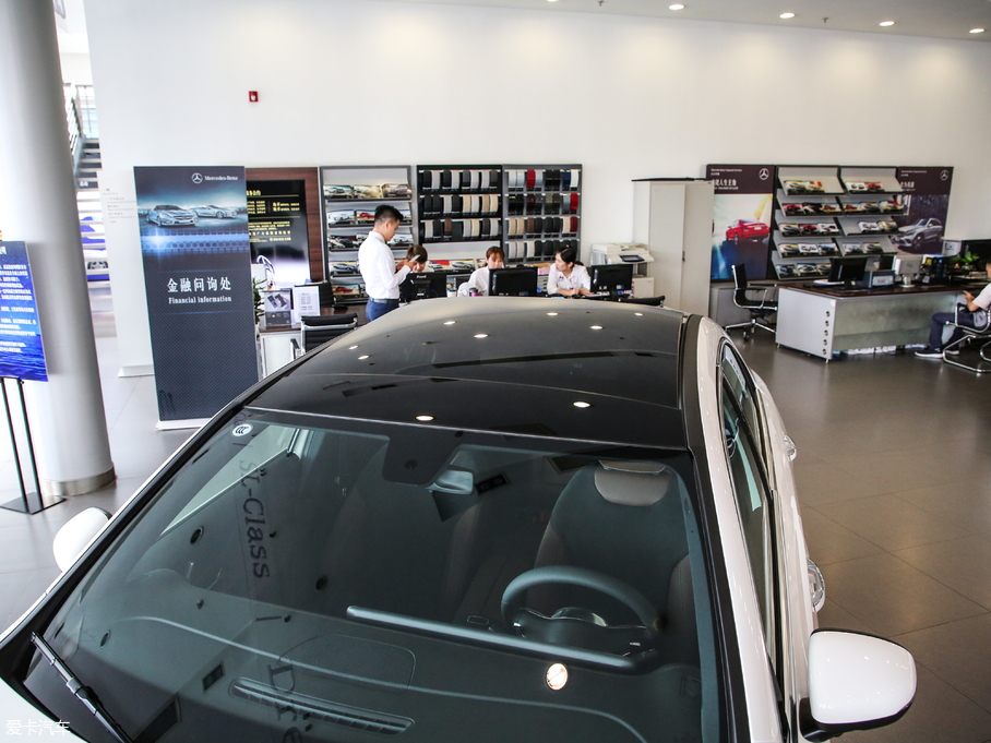 2019YA A 200 L \I܇