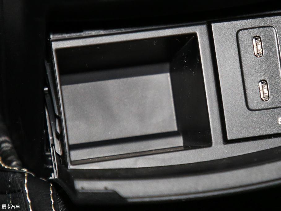 2019YA A 200 L \I܇